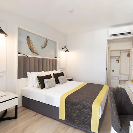 Hotel The Raga Ultra (adults Only)