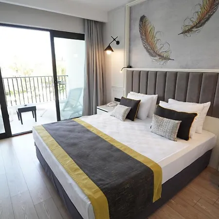 The Raga Ultra (adults Only) 5* Side