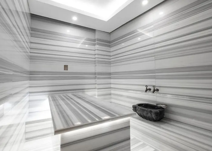 Hotel The Raga Ultra (adults Only)